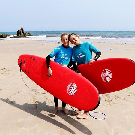 Llanes Surfcamp & Hostel Bagian luar foto