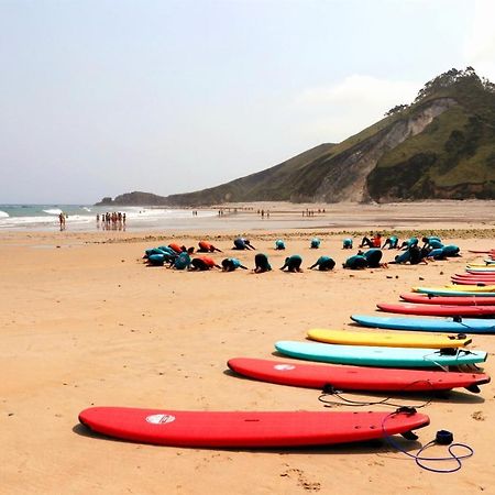 Llanes Surfcamp & Hostel Bagian luar foto