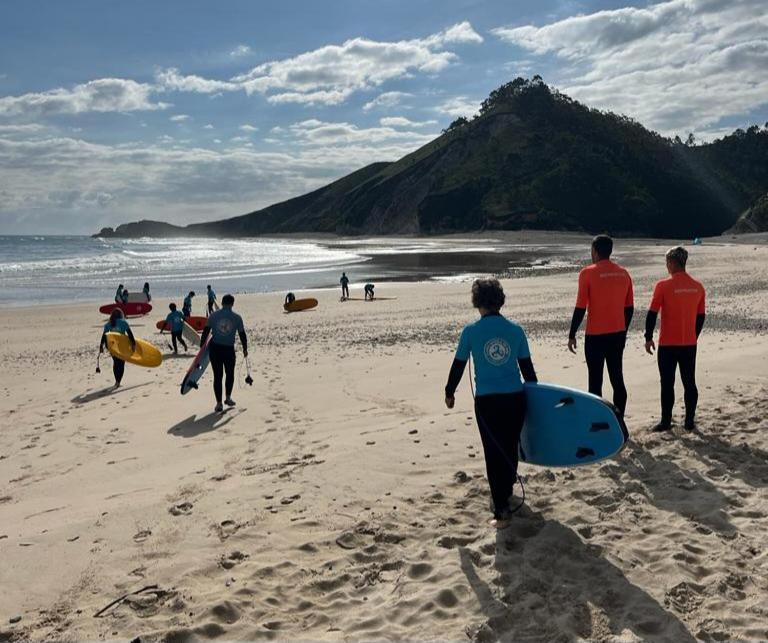 Llanes Surfcamp & Hostel Bagian luar foto