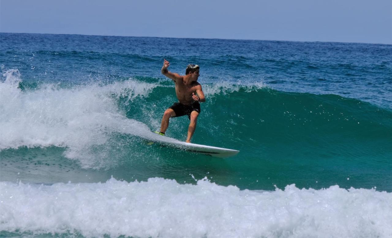 Llanes Surfcamp & Hostel Bagian luar foto