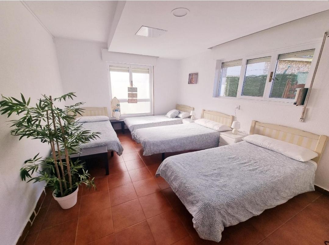 Llanes Surfcamp & Hostel Bagian luar foto